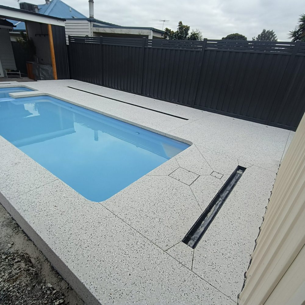 1000024080 concrete pool