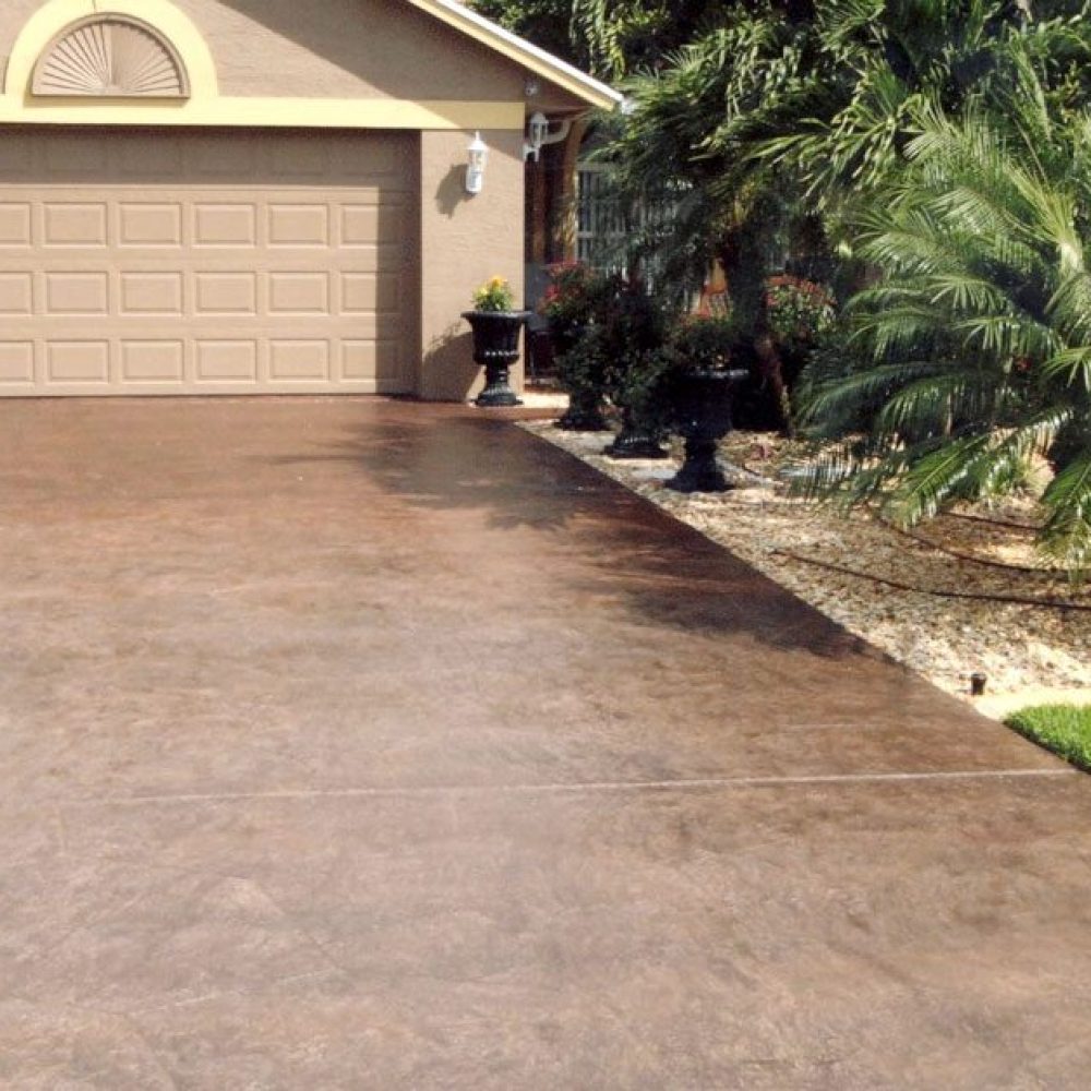 coloured-concrete-driveway.jpg coloured-concrete-driveway.jpg
